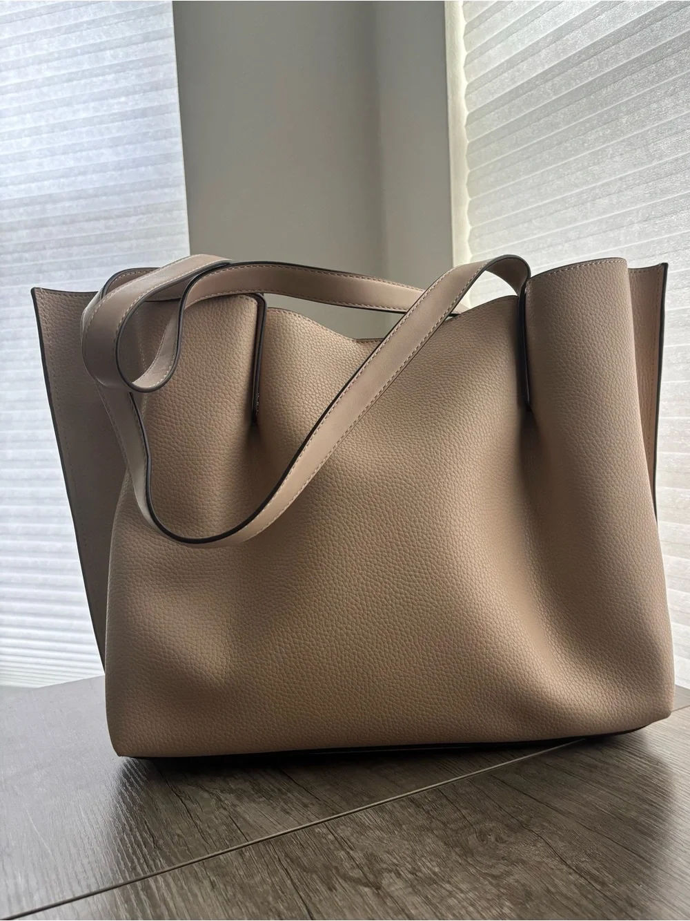 Michael Kors Emilia Large Tote